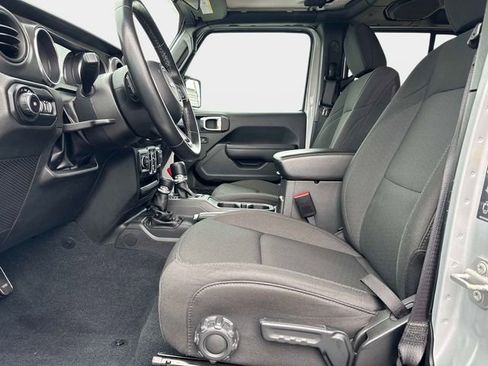 Used 2022 Jeep Wrangler Unlimited Sport image 16