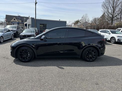Used 2021 Tesla Model Y Long Range image 6