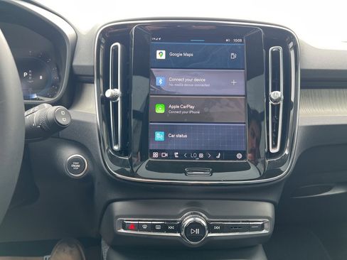 Certified 2023 Volvo XC40 B5 Plus w/ Protection Package Premier image 20