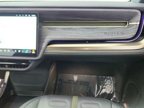 Used 2024 Rivian R1T Adventure image 37