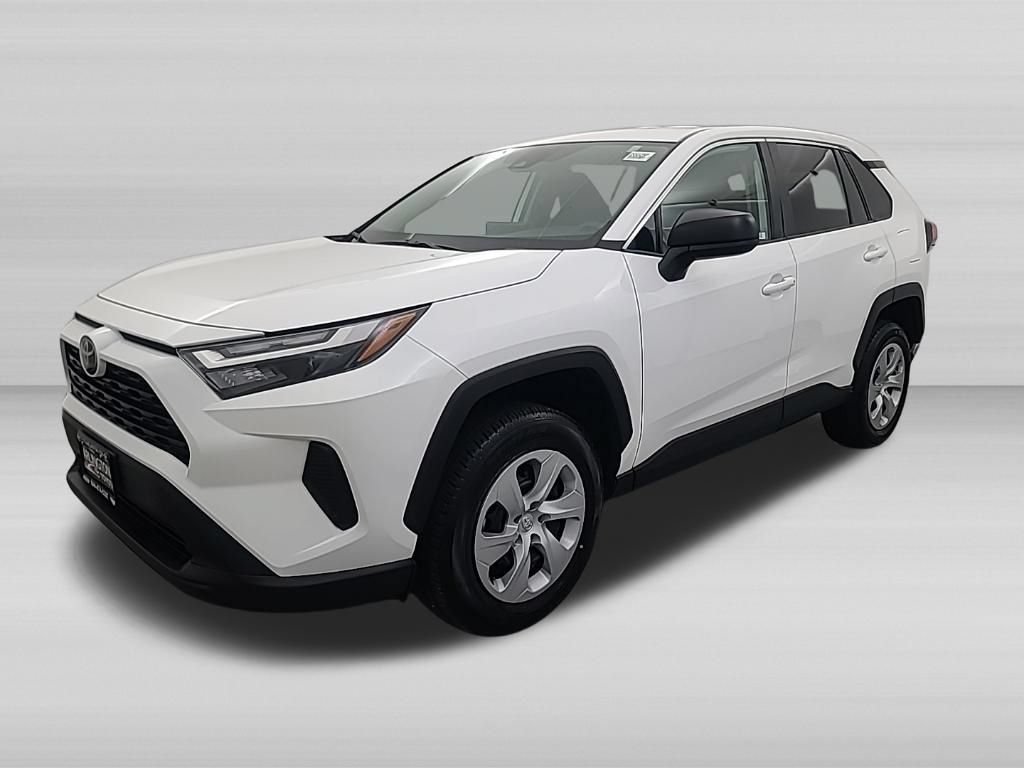 Used 2025 Toyota RAV4 LE AWD/4WD image 9