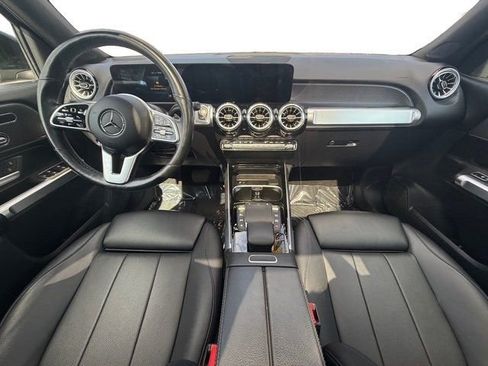 Used 2022 Mercedes-Benz GLB 250 4MATIC w/ Premium Package Lite image 18