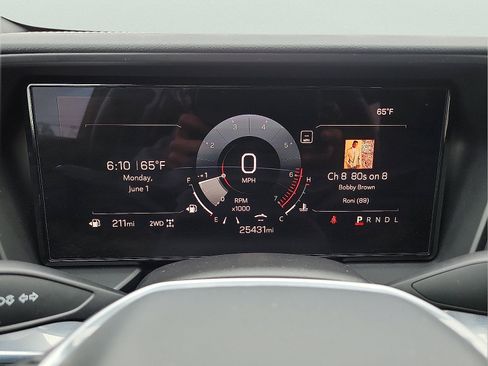 Used 2025 GMC Terrain Elevation AWD/4WD image 18