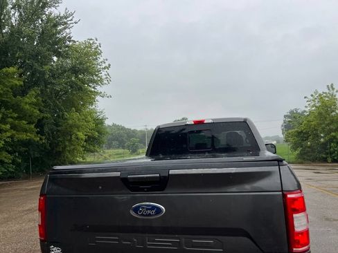 Used 2018 Ford F150 XLT w/ Equipment Group 302A Luxury AWD/4WD image 5