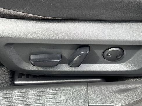 Certified 2023 Nissan Rogue SL image 18