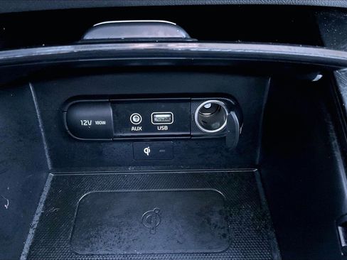 Used 2019 Kia Sorento SX image 16