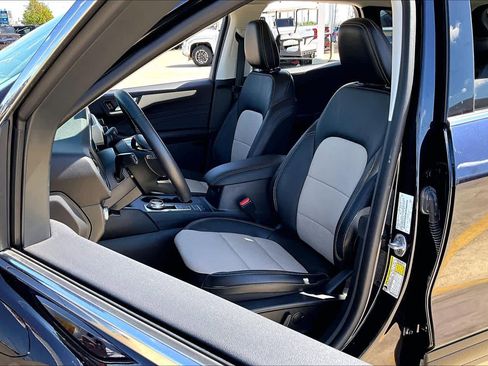 Used 2021 Ford Escape Titanium w/ Titanium Premium Package image 8