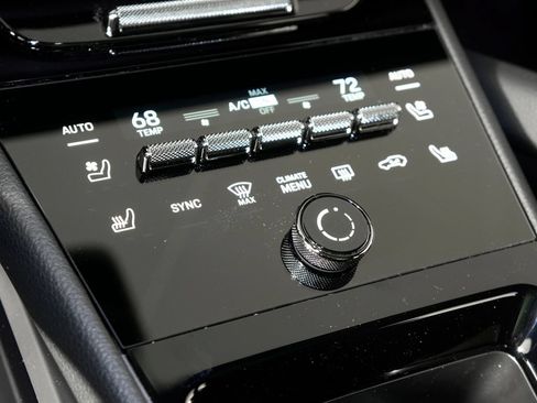 New 2026 Porsche Cayenne AWD/4WD image 31