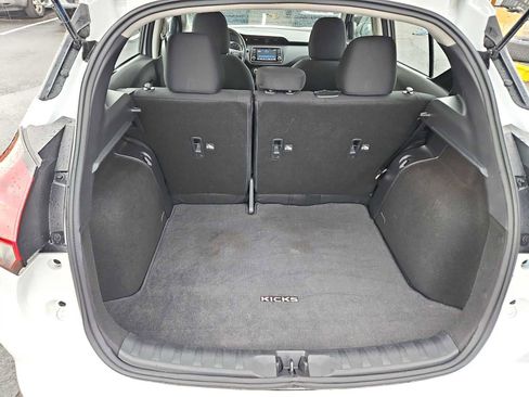 Used 2023 Nissan Kicks S image 31