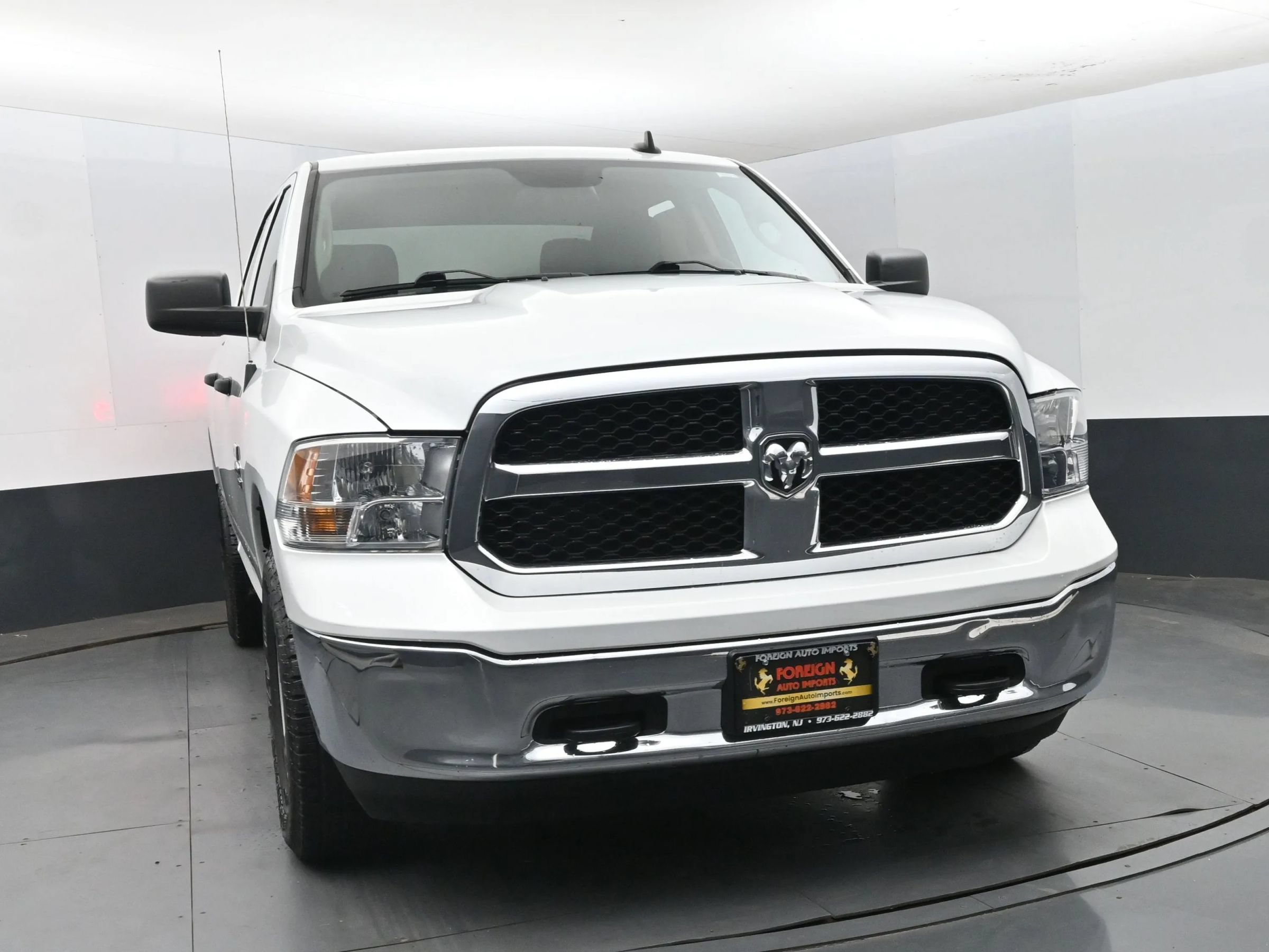 Used 2022 RAM 1500 Classic SLT w/ Electronics Group AWD/4WD image 3