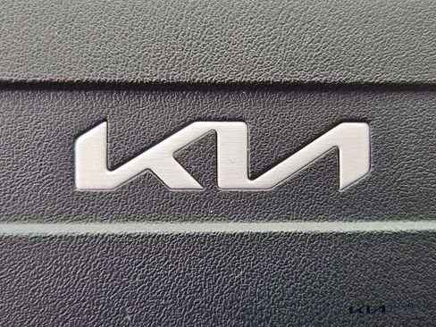 Certified 2025 Kia K4 EX FWD image 27