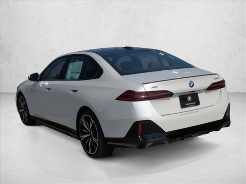 New 2027 BMW 550e xDrive w/ Executive Package AWD/4WD image 9