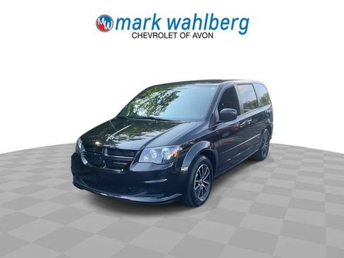 Used 2016 Dodge Grand Caravan SE FWD image 3
