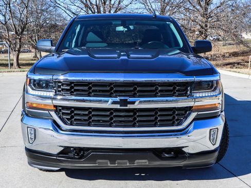 Used 2019 Chevrolet Silverado 1500 LT w/ All Star Edition image 12