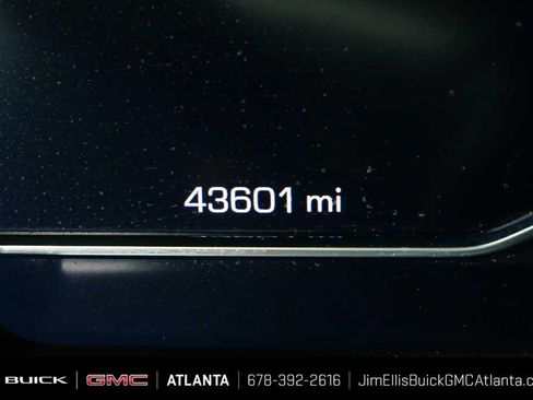 Certified 2025 GMC Sierra 1500 SLT AWD/4WD image 8