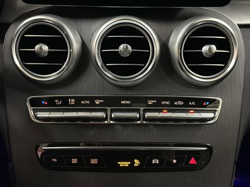 Used 2022 Mercedes-Benz GLC 300 4MATIC image 22