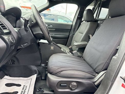 Used 2017 Ford Explorer 4WD Police Interceptor image 12