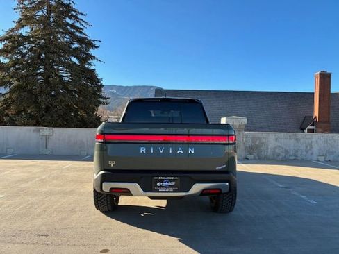 Used 2022 Rivian R1T Launch Edition image 7