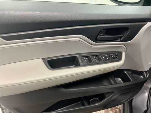 Used 2019 Honda Odyssey EX image 20