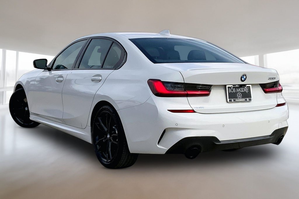 Used 2021 BMW 330i Sedan w/ M Sport Package RWD image 12