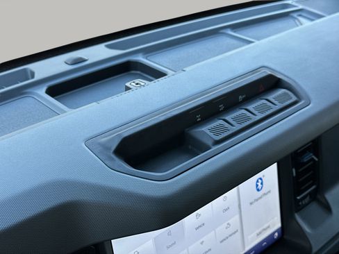 Certified 2024 Ford Bronco Black Diamond image 64