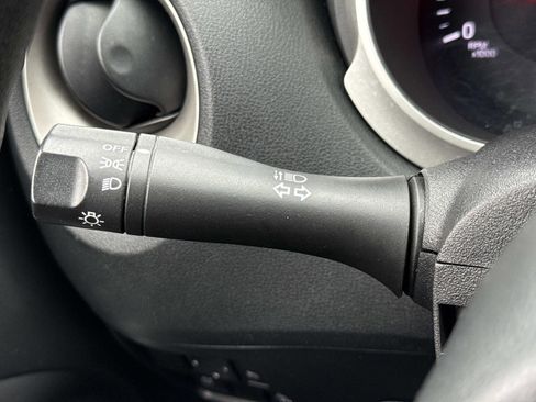 Used 2012 Nissan Juke S image 14