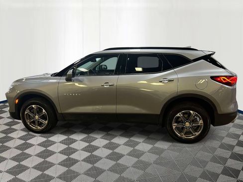 Used 2024 Chevrolet Blazer LT w/ Convenience Package FWD image 2