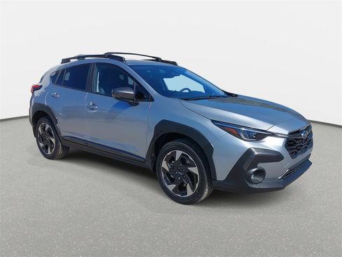 Used 2025 Subaru Crosstrek 2.5i Limited image 3