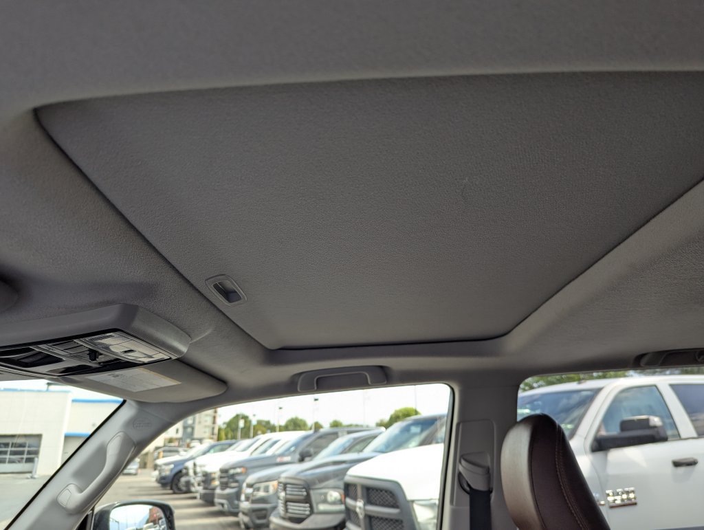 Used 2023 Toyota 4Runner Limited AWD/4WD image 31