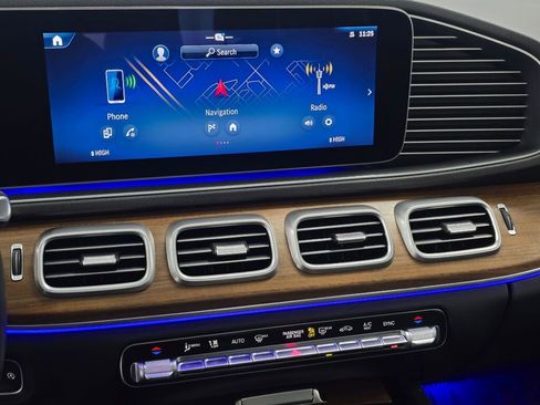 Used 2025 Mercedes-Benz GLE 350 4MATIC image 15