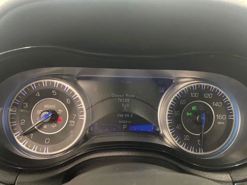 Used 2023 Chrysler 300 Touring L w/ Popular Equipment Group image 10