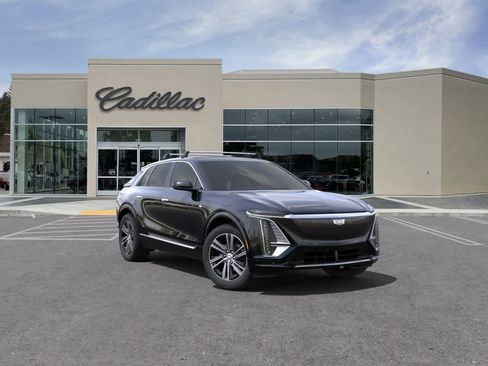 New 2025 Cadillac Lyriq Luxury image 1