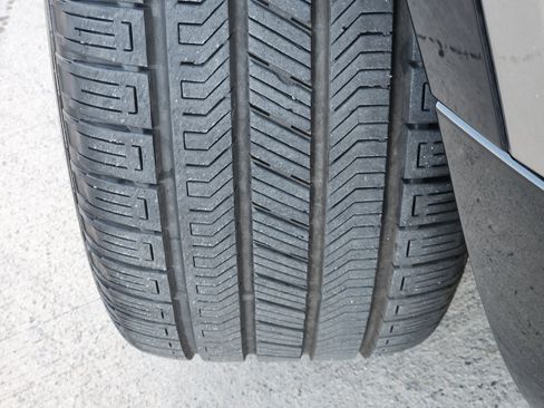 Certified 2024 Land Rover Defender 130 X image 12