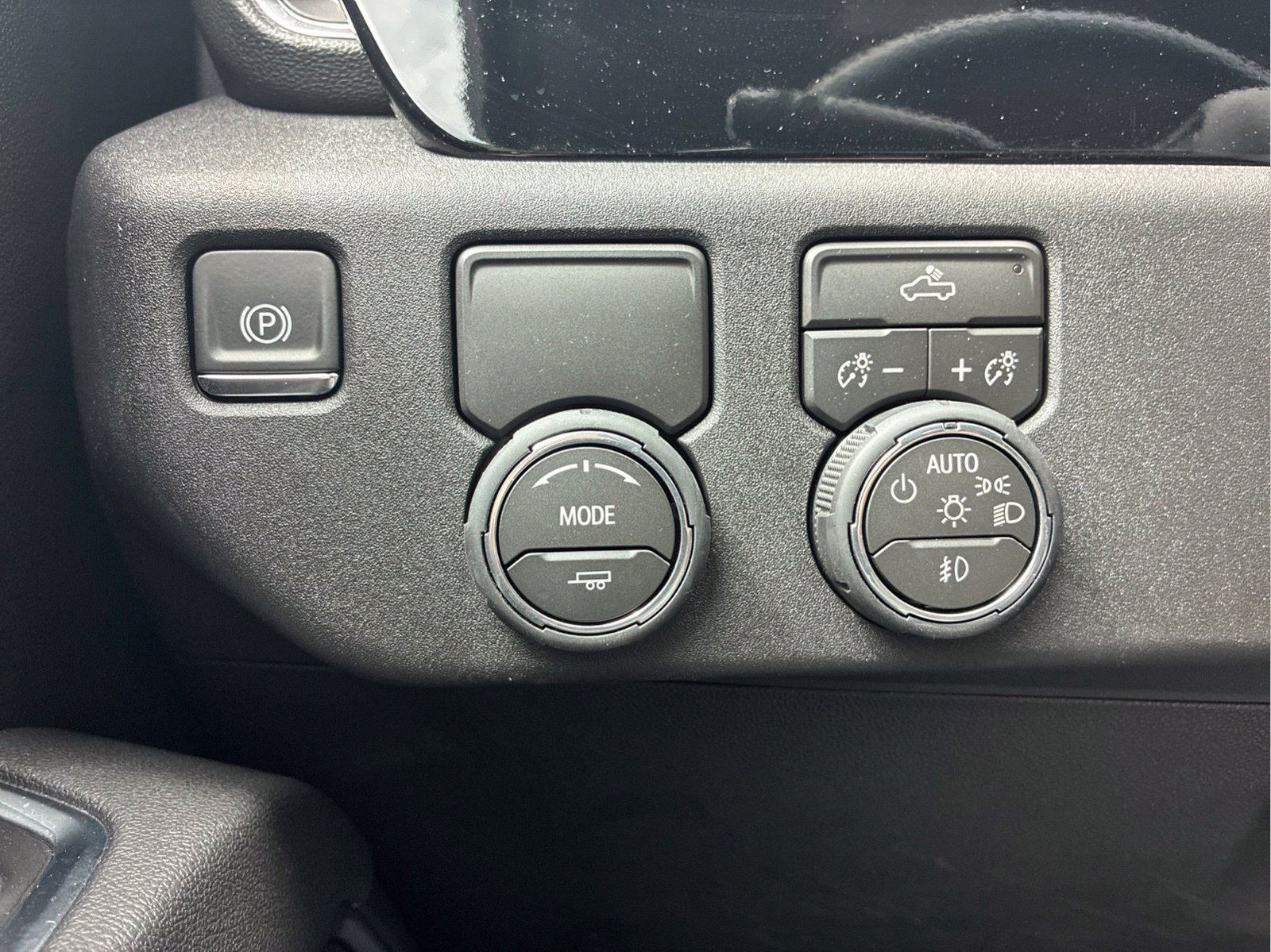 Used 2026 Chevrolet Silverado 1500 RST w/ RST Select Package RWD image 24