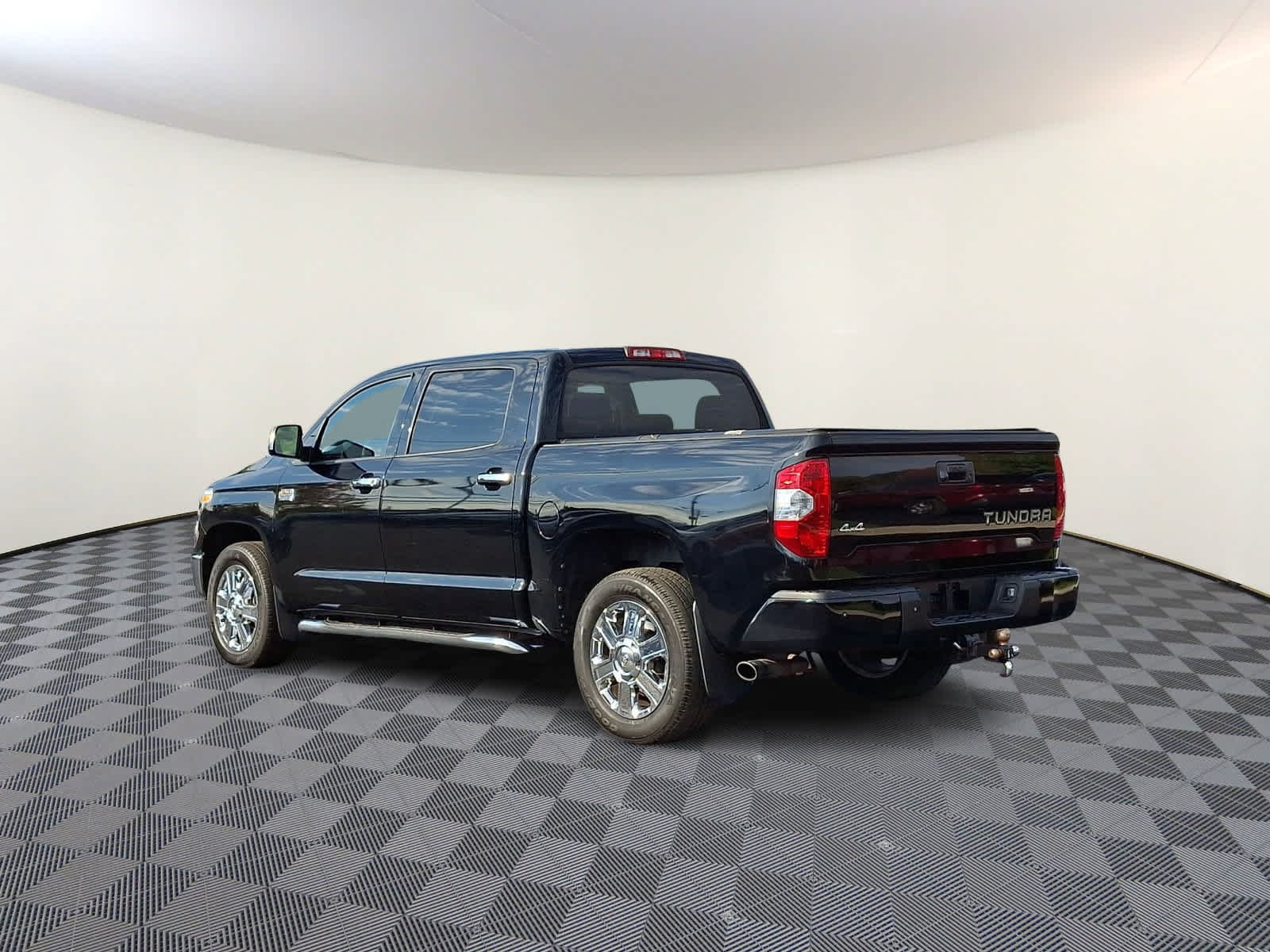 Used 2019 Toyota Tundra 1794 Edition AWD/4WD image 7