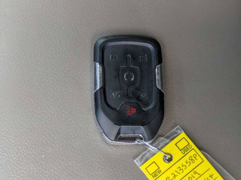 Used 2019 Chevrolet Suburban LT w/ Luxury Package image 33