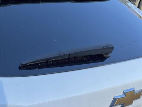 Used 2025 Chevrolet Trax LT image 10