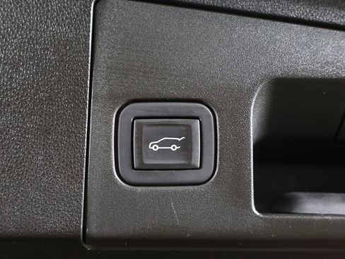 Used 2024 Cadillac XT4 Luxury FWD image 22