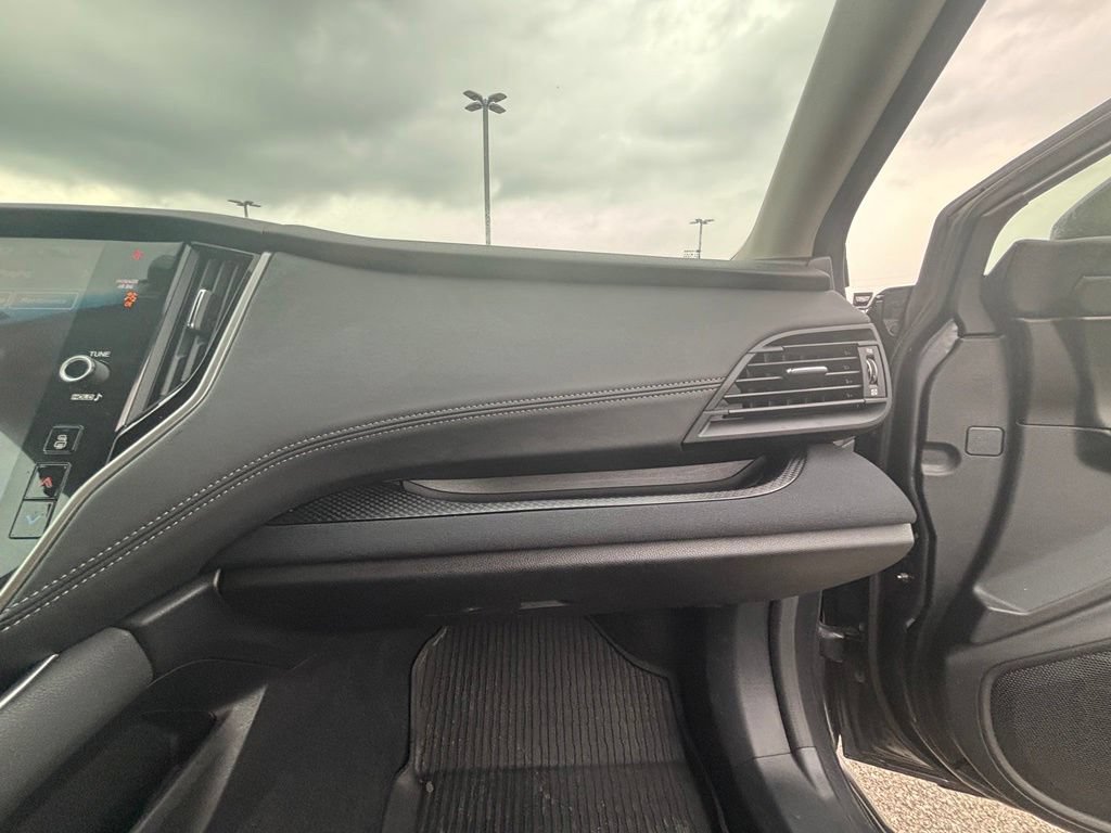 Used 2020 Subaru Outback Premium AWD/4WD image 31