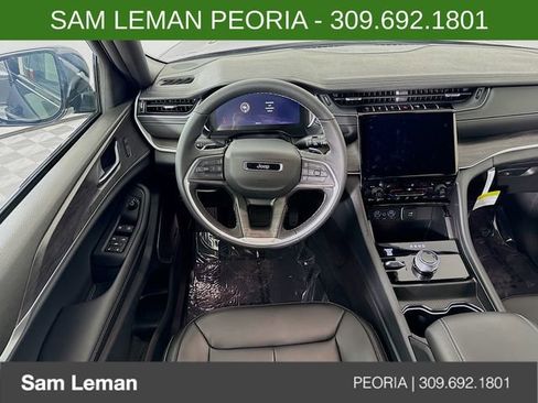 New 2025 Jeep Grand Cherokee Limited image 23