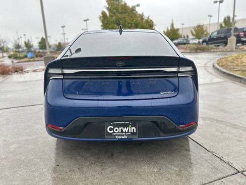 Used 2026 Toyota Prius Plug-In Hybrid FWD image 6