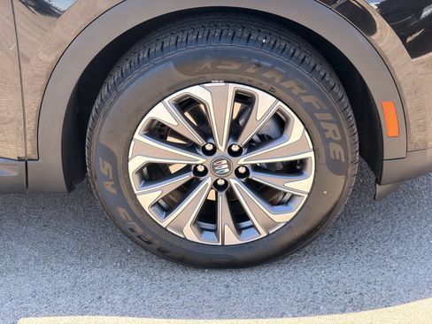 Used 2024 Buick Envision Preferred AWD/4WD image 8