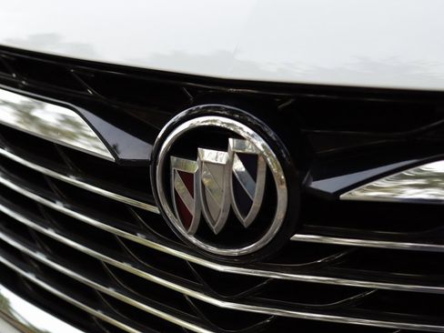 Used 2023 Buick Enclave Essence w/ Experience Buick Package image 36