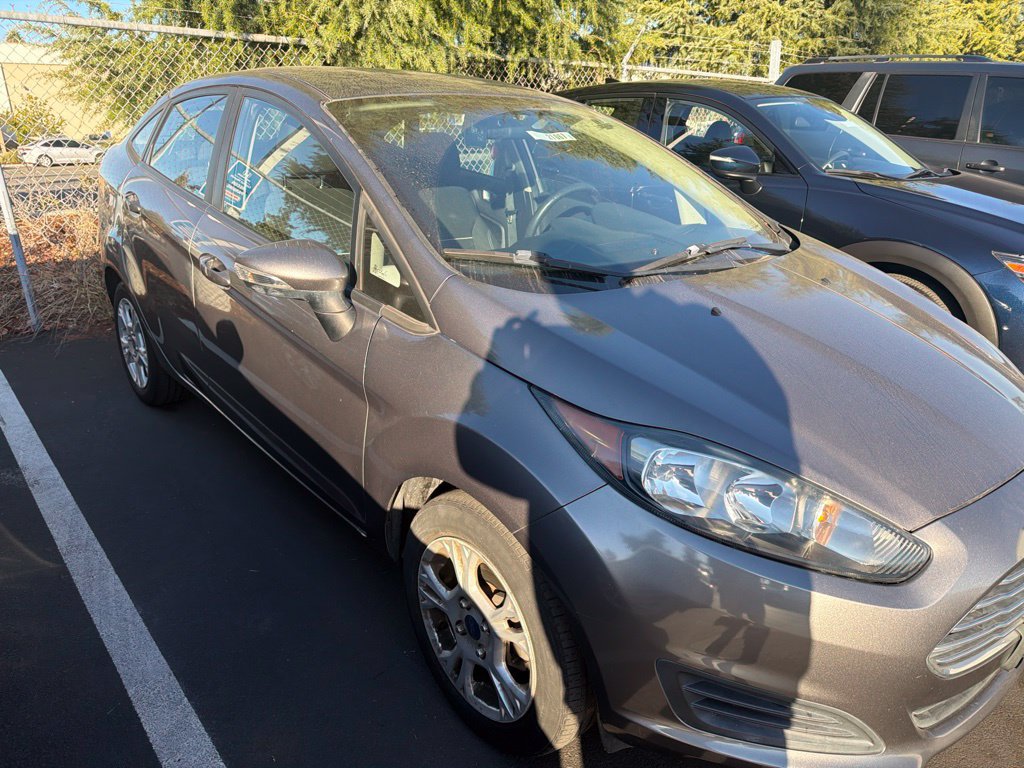 Used 2014 Ford Fiesta SE FWD image 3