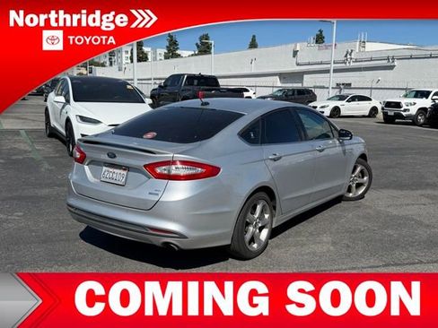 Used 2013 Ford Fusion SE image 4