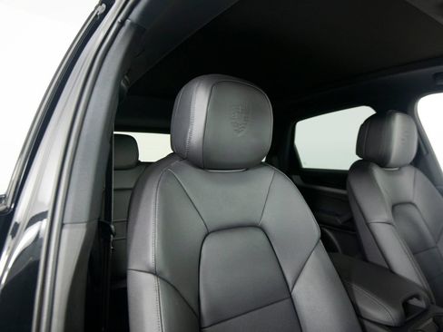 New 2026 Porsche Cayenne AWD/4WD image 38