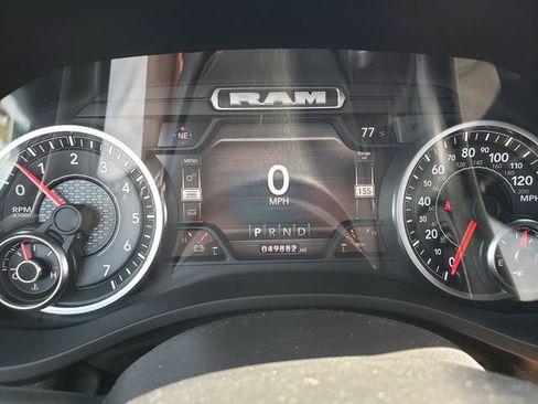 Used 2022 RAM 1500 Big Horn AWD/4WD image 32