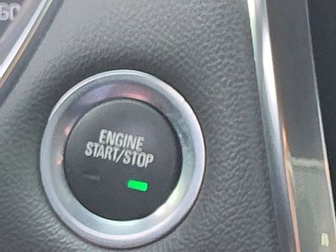 Used 2023 Chevrolet Traverse LT AWD/4WD image 14