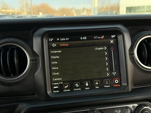 Used 2022 Jeep Wrangler Unlimited Sahara w/ Cold Weather Group image 15