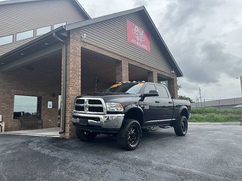 Used 2015 RAM 2500 Tradesman w/ Chrome Appearance Group AWD/4WD image 23